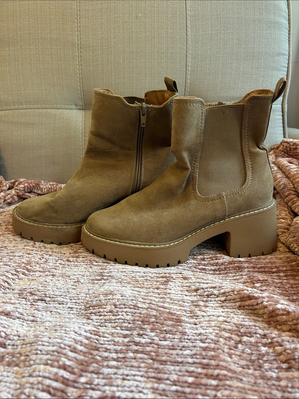 Universal Thread Chunky Ankle Booties Size 7.5